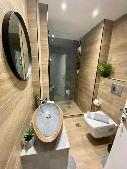 Crystal Studio-Downtown Escape-Navarinou Square Saloniki