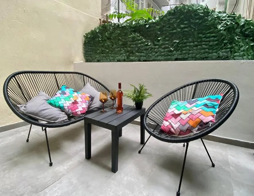 Apartament Crystal Studio-Downtown Escape-Navarinou Square Saloniki Grecja