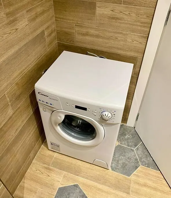Apartament Crystal Studio-Downtown Escape-Navarinou Square Saloniki